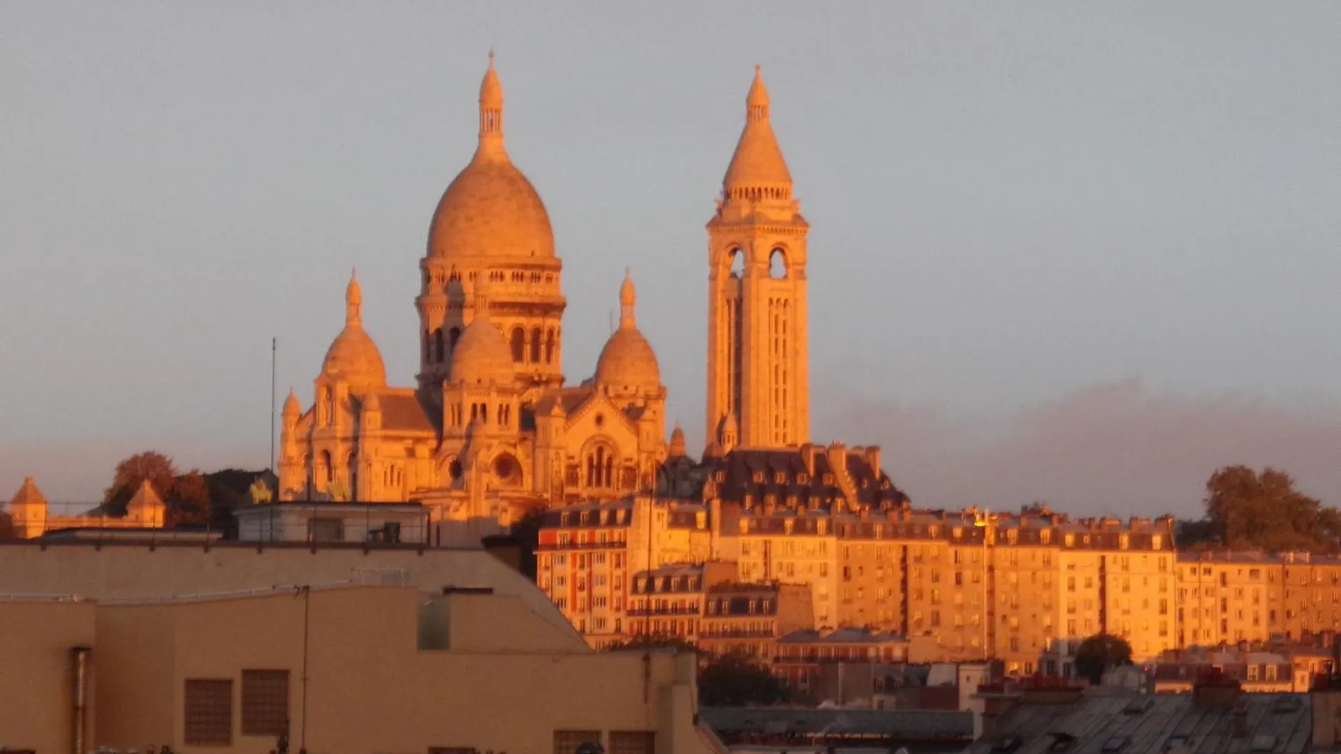 Sweet Home Panoramique Sacre Coeur Parijs